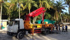 How to deal with tube plugging of concrete pump truck 2