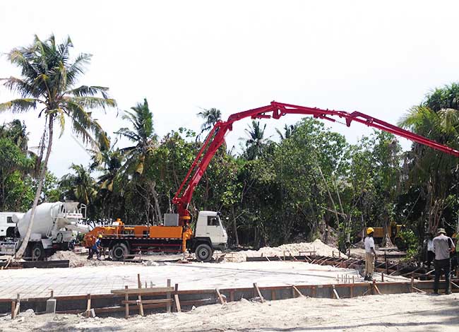 mini concrete pump truck